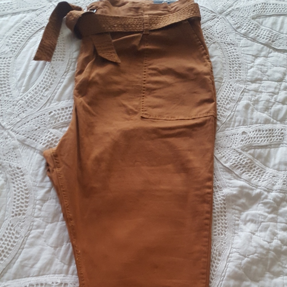 Capri pants - Picture 2 of 5